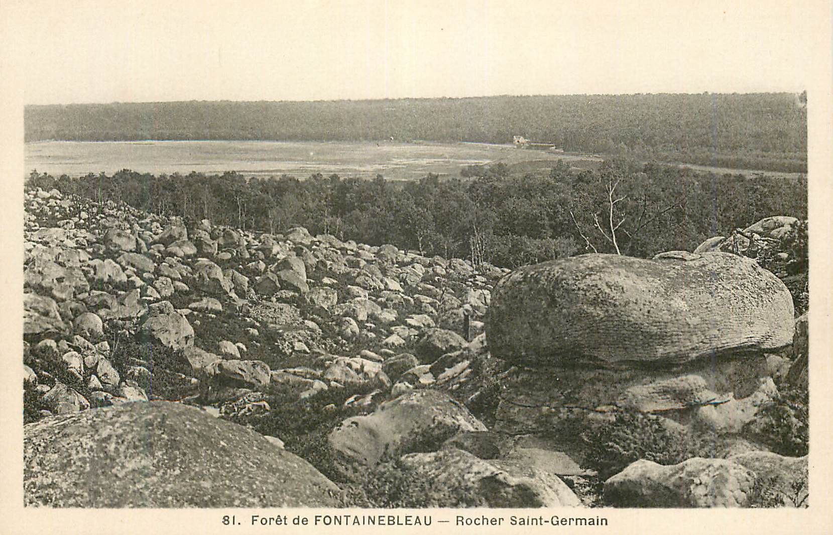 Forêt de FONTAINEBLEAU — Rocher Saint-Germain — Éditeur non visible